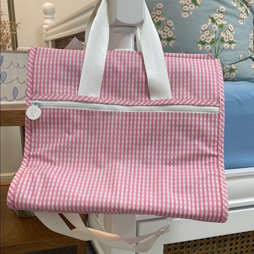 TRVL Designs Hot Pink and White Gingham Diaper Bag Baby Tote Discontinued NWT - Picture 3 of 5